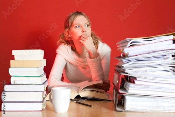 Obraz young woman learning 8