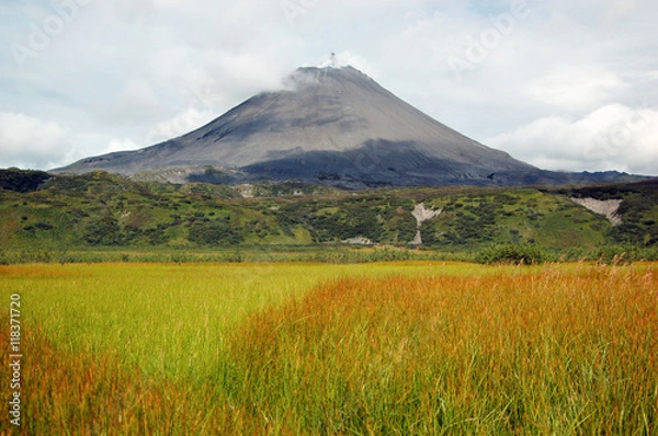 Obraz Karimskiy volcano. Volcanic eruption in Kamchatka, ash flow and destroyed