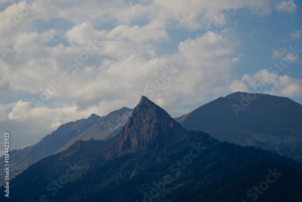 Fototapeta mountains and clouds