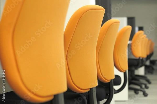 Obraz オレンジのオフィス椅子