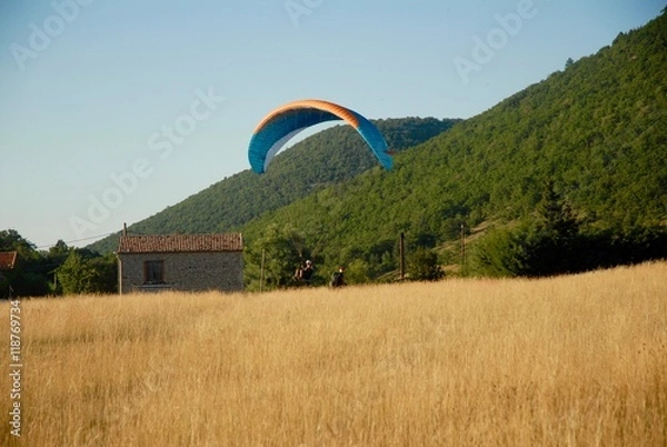 Fototapeta Paracadutista e Lavanda