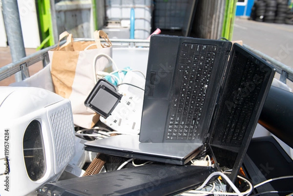 Fototapeta Electronics for recycling