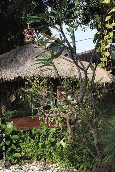 Fototapeta 발리, 동남아시아, 휴식, 정자, 힐링, 여행, 자유, 나무, 네이처, 손바닥, 식물, 뜰, 나무, 열대, 밀림, 나뭇잎, h2o, 식물, 목초, 경관, 공원, 나뭇잎, 나무, 식물, flower, 여행, 폭포, 발리