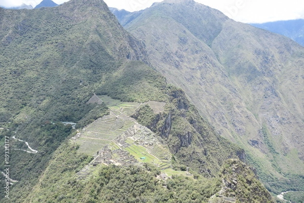 Obraz Trekking in Peru: Machu Picchu from the summit of Huayna Picchu