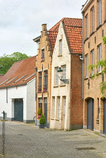 Obraz liebevoll sanierte Wohnhäuser in der historischen Altstadt von Brügge in Belgien