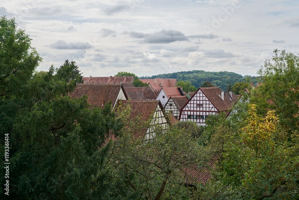 Obraz Blick von der alten Stadtmauer auf liebevoll saniert Fachwerkhäuser in Rothenburg ob der Tauber in Deutschland 