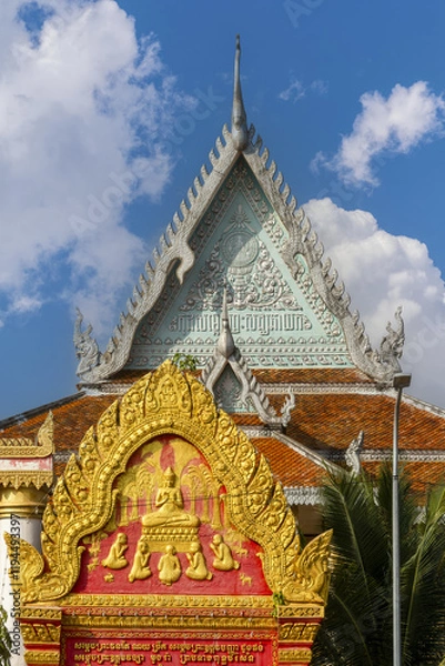 Obraz Decorative Doorway and Pagoda in Wat Ounalom a wat located on Sisowath Quay in Phnom Penh, Cambodia
