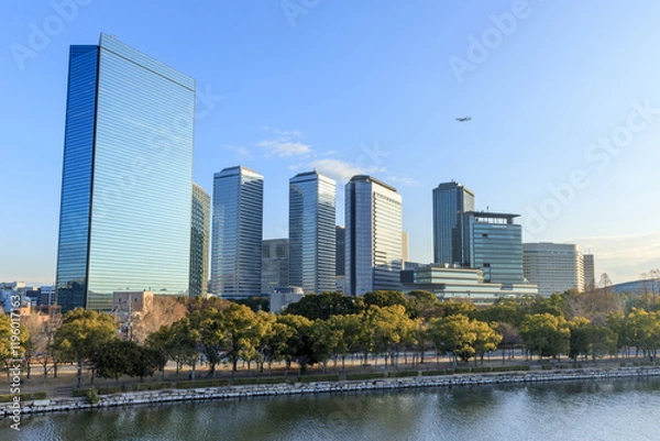 Obraz 大阪城公園からビジネスパークの摩天楼を望む