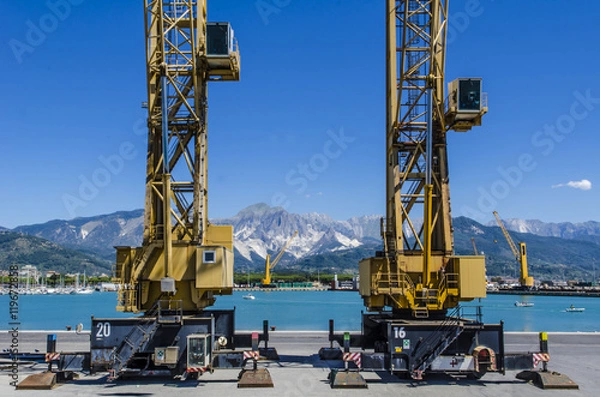 Obraz Big Crane in a naval construction site