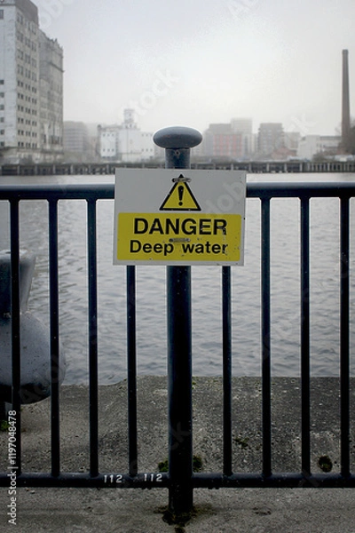 Obraz water warning sign
