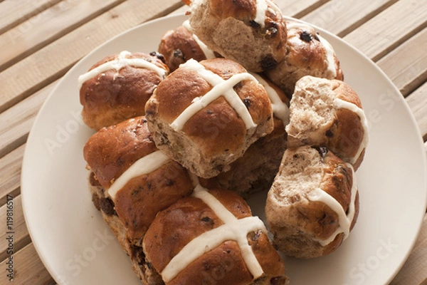 Obraz Batch of delicious spicy hot cross buns