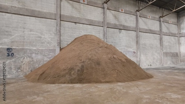 Fototapeta animal feed Large bulk products placed on the ground floor of the warehouse, which is a type of fodder. Organized in the animal feed business group Waiting for delivery to customers
