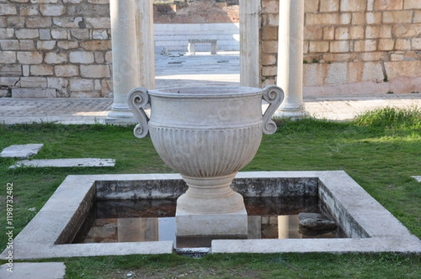 Obraz Ancient ruins in Sardes Lydia Ancient City in Salihli, Manisa, Turkey