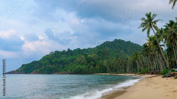 Fototapeta A view of a secret beach called Wai Chaek Beach located on Koh Chang, Trat Province, Thailand.