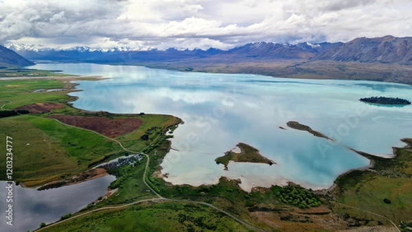 Fototapeta The Spectacular Aerial Views of Lakes Tekapo and Pukaki in New Zealand