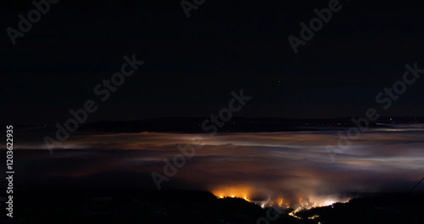 Fototapeta Nocturnal inversion over town