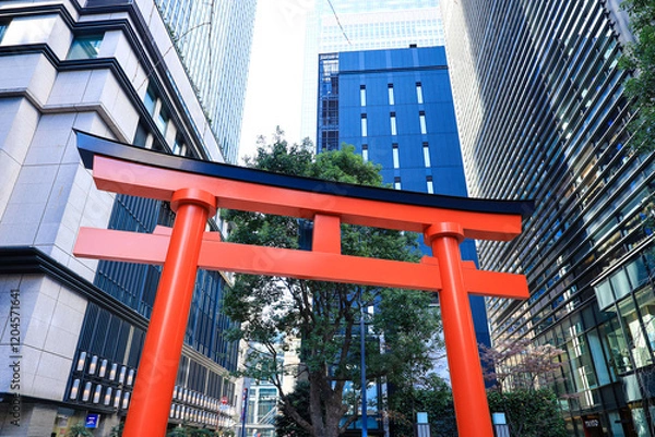 Obraz 東京都　日本橋　福徳神社とオフィス街の風景