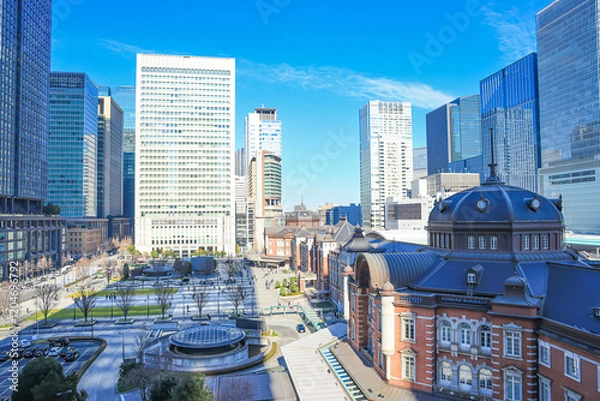 Obraz 東京駅　丸の内口周辺の都市風景