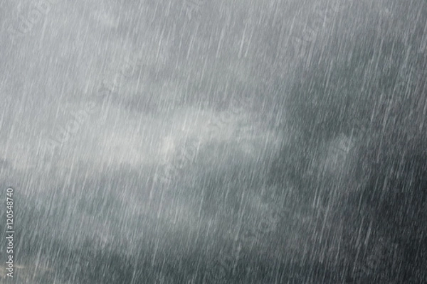 Obraz Ciemne chmury z opadającym deszczem