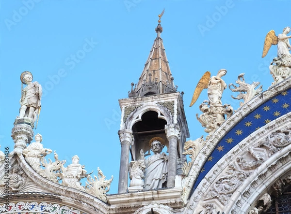Fototapeta Sculptures on the facade of basilica di san marco or st. marks church in Venice Italy