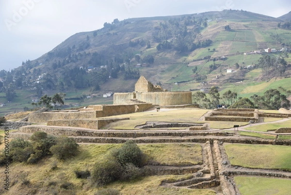 Obraz Ingapirca, the largest Inca site in Ecuador
