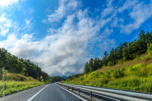 Fototapeta ハイウェイと青空