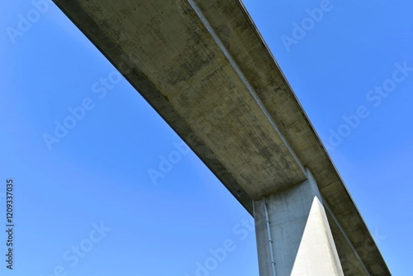 Obraz Looking up at the highway overpass