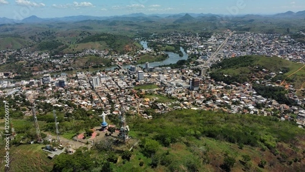 Obraz Cristo de Itaperuna visão geral