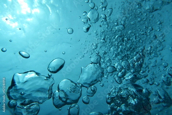 Obraz 海底から見上げた空気の泡と太陽輝く水面　沖縄慶良間諸島 