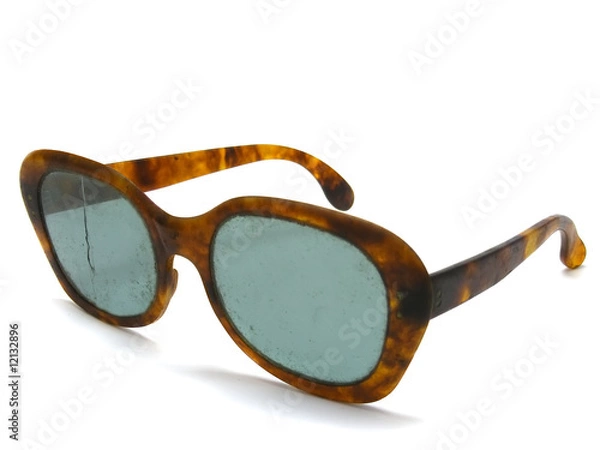 Obraz The old bursted glasses