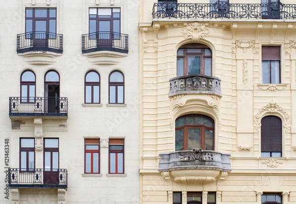 Fototapeta Windows on the facade in neo-baroque style. Budapest, Hungary.