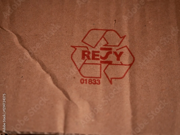 Fototapeta Red carton RESY recyclable sign. Emballage Certificat. Signage on product cardboard box. Environment protection. Recycled material sign. Express goods delivery. Remote trading. Courier post services
