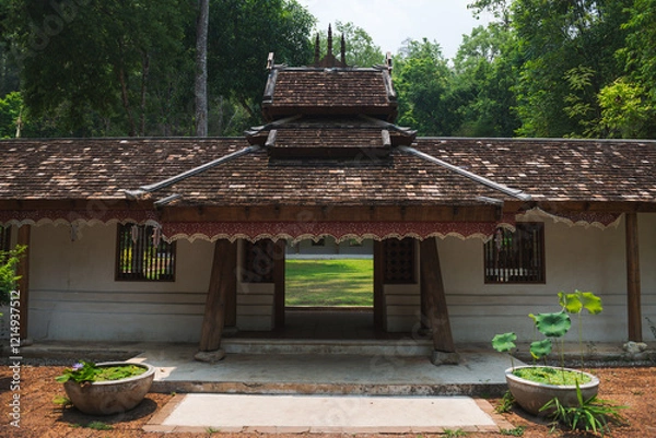 Obraz Temple entrance of Wat Pha Lat, Chiang Mai