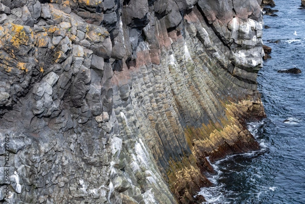 Obraz Volcanic cliffs at Gatklettur, Arnarstapi, Snæfellsnes Peninsula