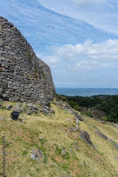 Obraz 今帰仁城跡・志慶真門郭（しげまじょうかく）・沖縄県・1月