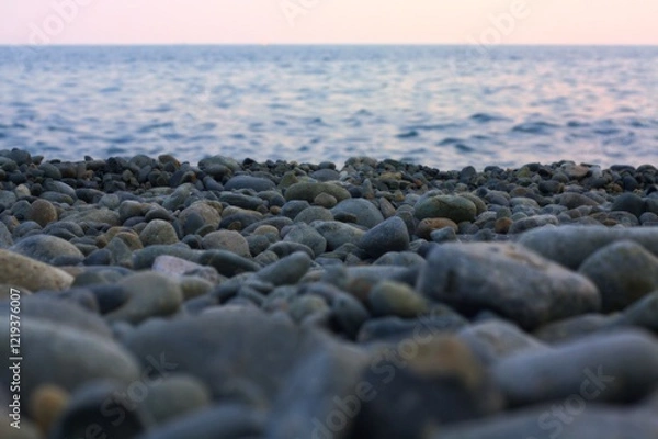 Obraz 자갈밭 해변 (Pebble Beach at sunset)