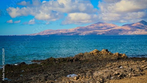 Obraz Ocean and mountains