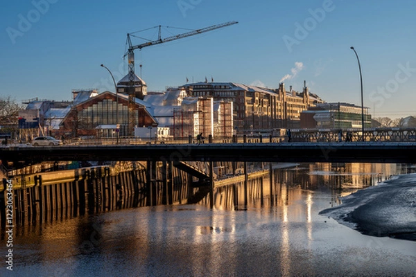 Obraz Deichtorhallen im Winter mit Baukran