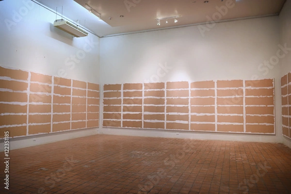 Fototapeta Modern gallery under construction, empty room concept