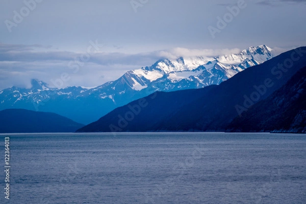 Fototapeta Mountains Along Alaska's Inside Passage