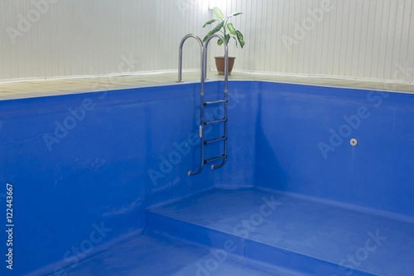 Obraz pusty basen z wodą