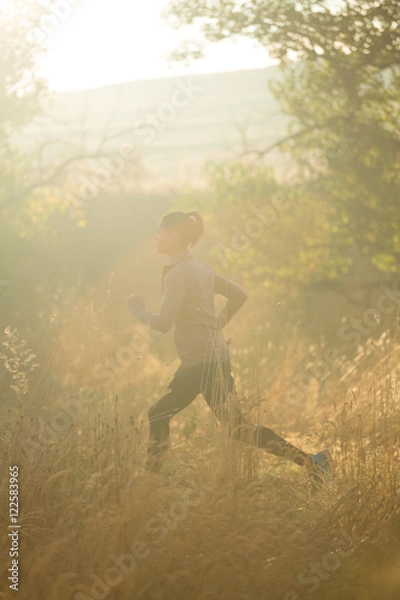 Obraz sunrise trail run