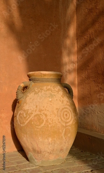 Obraz Big jar in Sheikh Zayed Palace Museum, Al Ain, UAE
