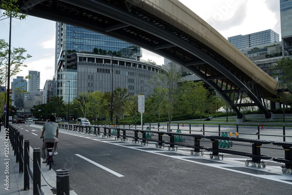 Obraz 大阪うめきた・うめきた公園を貫く道路