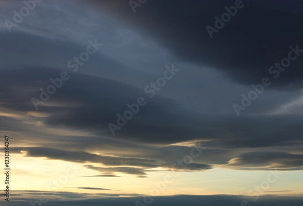 Obraz Sonne und Wolken in der Dämmerung