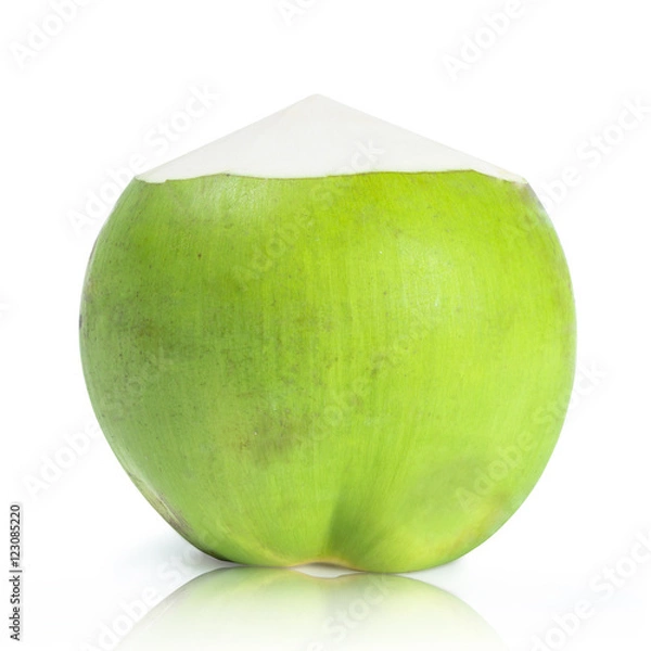 Obraz Zielone owoce kokosowe z odbiciem na białym tle