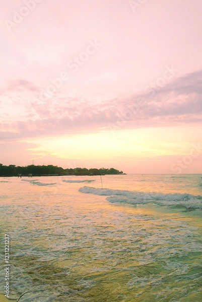 Fototapeta View Of the Sunset From the Beach