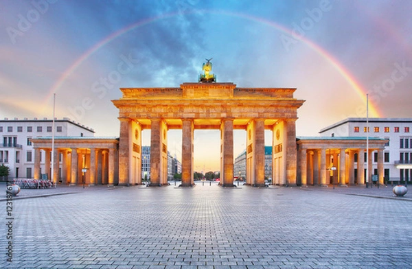 Obraz Brama Brandenburska w Berlinie z tęczy.