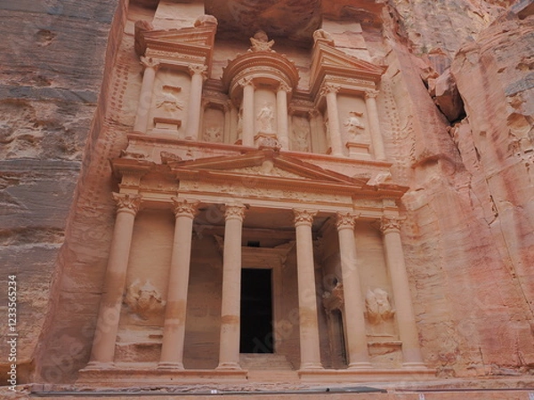 Obraz ヨルダン　ペトラ遺跡　エルハズネ（エルカズネ）