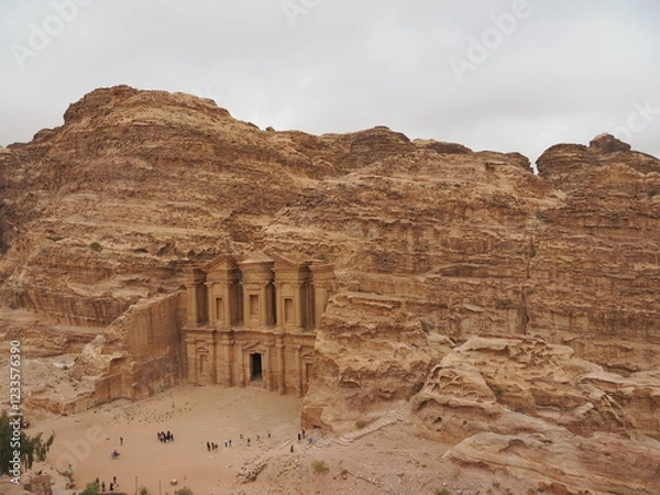 Obraz ヨルダン　ペトラ遺跡　エドディル